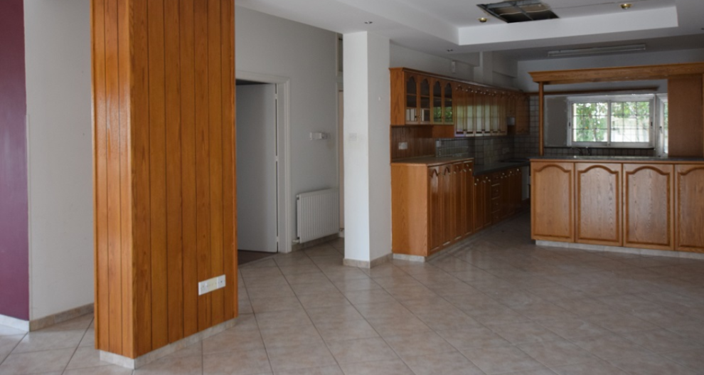 New For Sale €260,000 House (1 level bungalow) 5 bedrooms, Lakatameia, Lakatamia Nicosia - 2