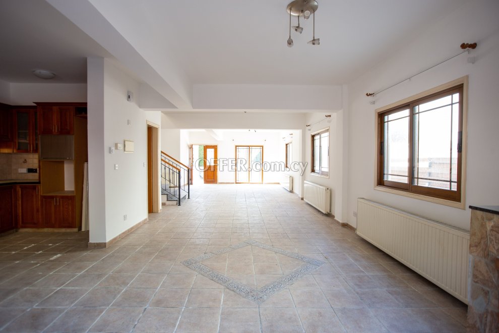 New For Sale €380,100 House (1 level bungalow) 4 bedrooms, Lakatameia, Lakatamia Nicosia - 2