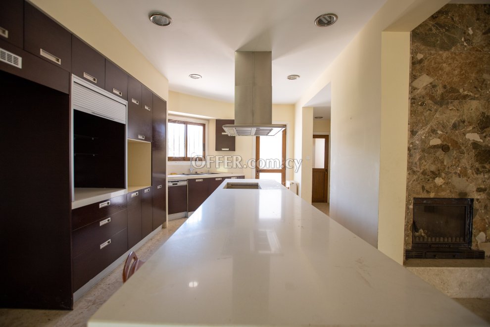 New For Sale €646,000 House (1 level bungalow) 4 bedrooms, Detached Egkomi Nicosia - 9