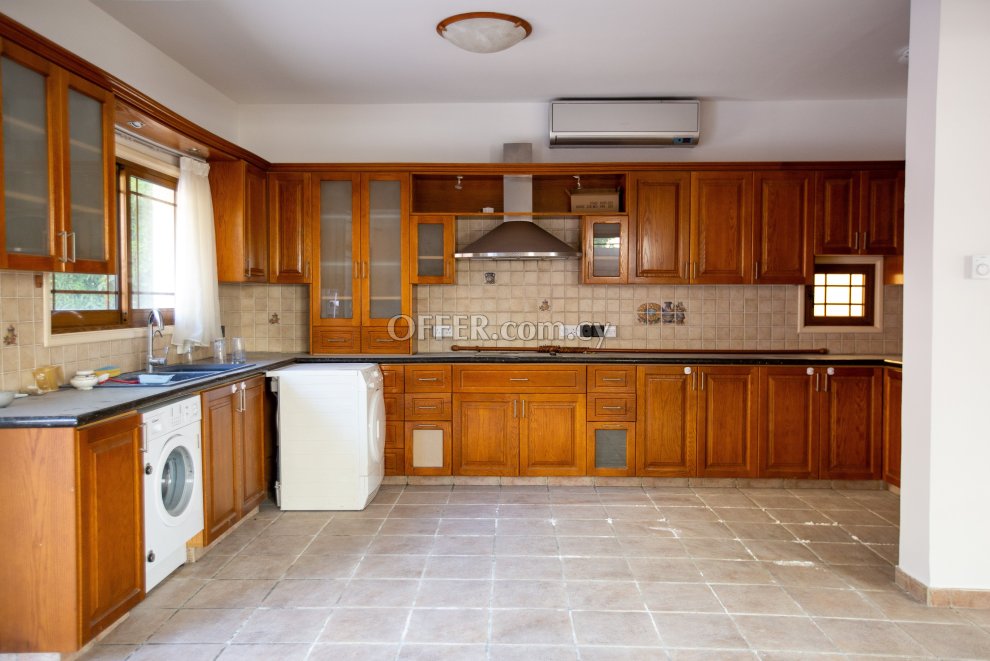 New For Sale €380,100 House (1 level bungalow) 4 bedrooms, Lakatameia, Lakatamia Nicosia - 3