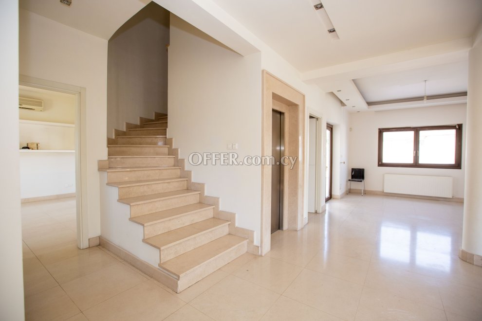 New For Sale €683,550 House (1 level bungalow) 4 bedrooms, Detached Agios Dometios Nicosia - 6