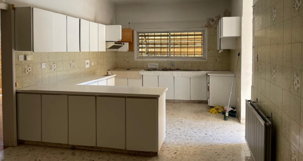 New For Sale €585,000 House (1 level bungalow) 5 bedrooms, Aglantzia Nicosia - 2