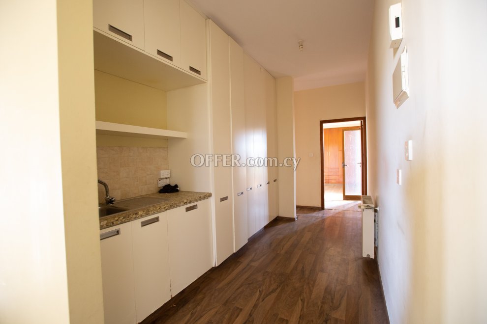 New For Sale €646,000 House (1 level bungalow) 4 bedrooms, Detached Egkomi Nicosia - 2