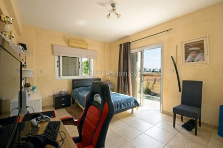 3 Bed Bungalow for Sale in Ayia Thekla, Ammochostos - 2