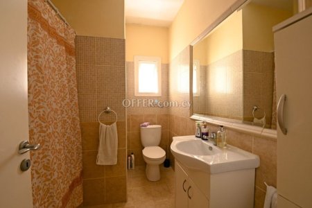 3 Bed Bungalow for Sale in Ayia Thekla, Ammochostos - 11