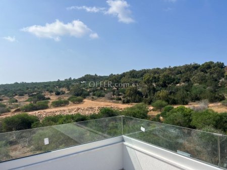 Luxurious Villa with Unobstructed Sea Views - 3