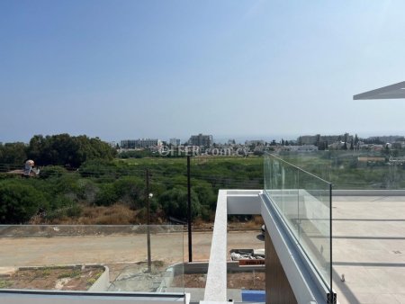Luxurious Villa with Unobstructed Sea Views - 4