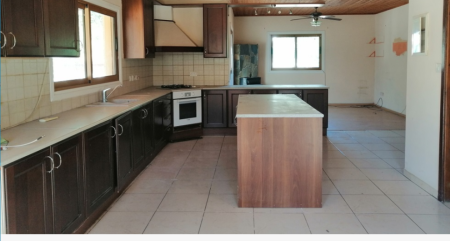 New For Sale €252,000 Apartment 3 bedrooms, Anagyia Nicosia - 1