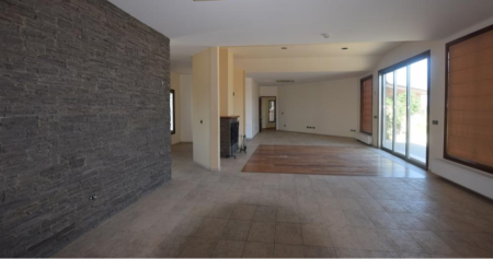New For Sale €600,000 House (1 level bungalow) 5 bedrooms, Paliometocho Nicosia - 2