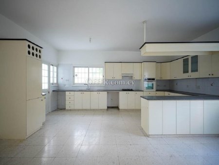 New For Sale €225,000 House (1 level bungalow) 3 bedrooms, Pera Nicosia - 10