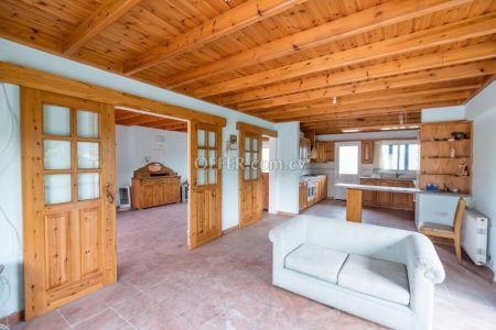 New For Sale €420,000 House (1 level bungalow) 3 bedrooms, Detached Agios Epifanios Oreinis Nicosia - 9