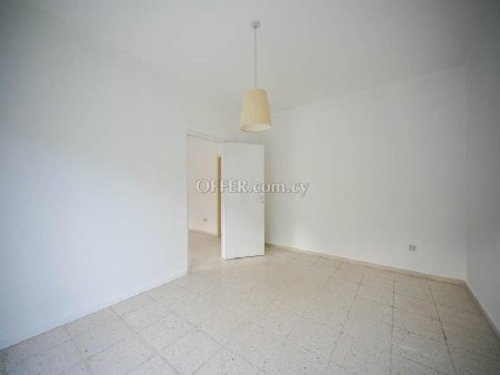 New For Sale €225,000 House (1 level bungalow) 3 bedrooms, Pera Nicosia - 9