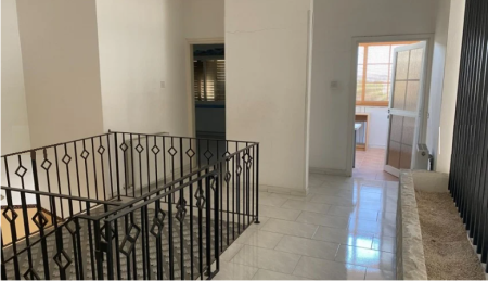 New For Sale €325,000 House 5 bedrooms, Detached Lakatameia, Lakatamia Nicosia - 4
