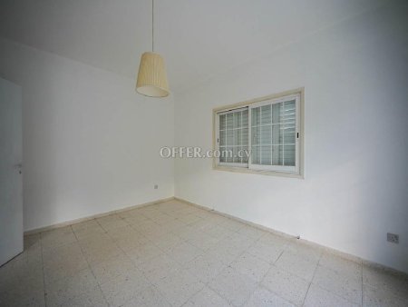 New For Sale €225,000 House (1 level bungalow) 3 bedrooms, Pera Nicosia - 8