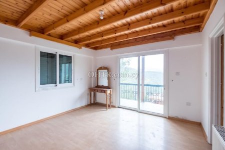 New For Sale €420,000 House (1 level bungalow) 3 bedrooms, Detached Agios Epifanios Oreinis Nicosia - 7
