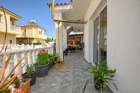 3 Bed Bungalow for Sale in Ayia Thekla, Ammochostos - 8