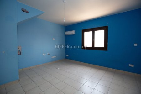 New For Sale €497,000 House (1 level bungalow) 4 bedrooms, Detached Aradippou Larnaca - 5