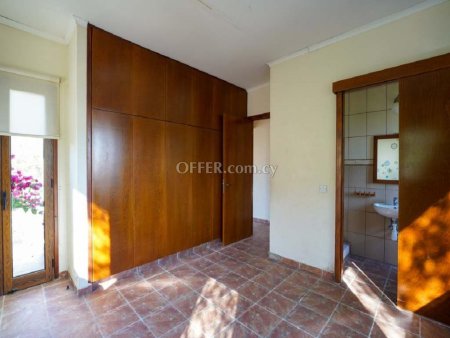 New For Sale €800,000 House (1 level bungalow) 4 bedrooms, Latsia (Lakkia) Nicosia - 7