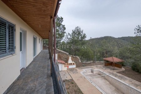 New For Sale €420,000 House (1 level bungalow) 3 bedrooms, Detached Agios Epifanios Oreinis Nicosia - 2