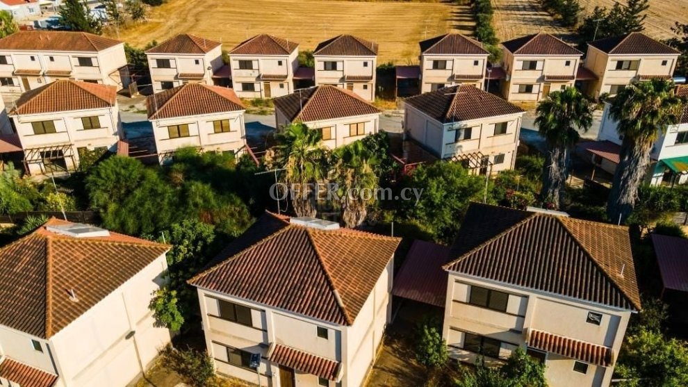 Residential Development Vrysoulles - 8