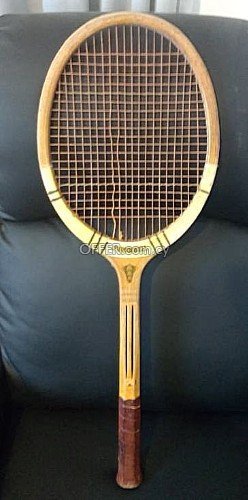 Timeless Elegance: Embrace the Vintage Magic of our 1928 Wooden Tennis Racquet! Ακολουθούν Ελληνικά - 1