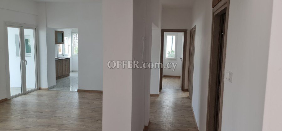 Apartment – 3 bedroom for sale, Strovolos area, near Eleutherias square, Nicosia - 2