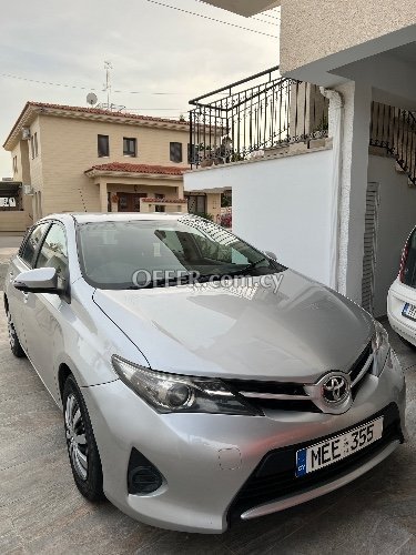 2014 Toyota Auris 1.4L Petrol Manual Hatchback - 1