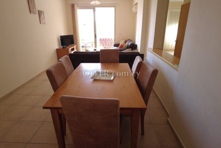 3 Bedrooms 2 Bathrooms Apartment in Universal - 10
