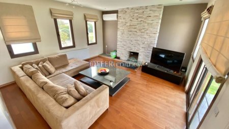 5 Bedroom Villa + Play Room Panoramic Views - 9