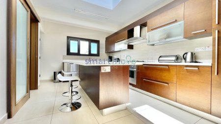 3 Bedroom Penthouse + Office For Rent Limassol Town Centre - 7