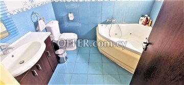 3+1 Bedroom House  In Latsia, Nicosia - 6