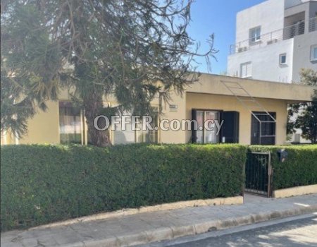 For Sale, Three-Bedroom Ground Floor House in Agios Dometios - 1