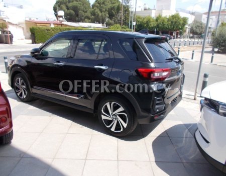 2020 Toyota RAIZE 1.0L Petrol Automatic SUV - 3
