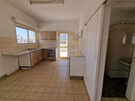 Three Bedroom Penthouse For Sale in Ayios Antonios Nicosia - 5