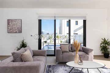 4 Bedroom Villa  In Agia Napa - 8
