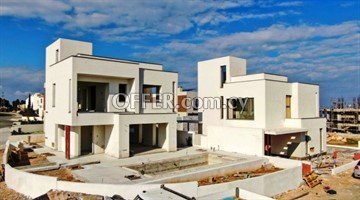 Detached 4 Bedroom Seaview Villa With Pool In Protaras, Paralimni - 2
