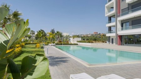 LUXURY 5-BERDROOM APARTMENT ON THE 1OTH FLOOR JUST 300M FROM THE SEA IN MOUTTAGIAKA - 5