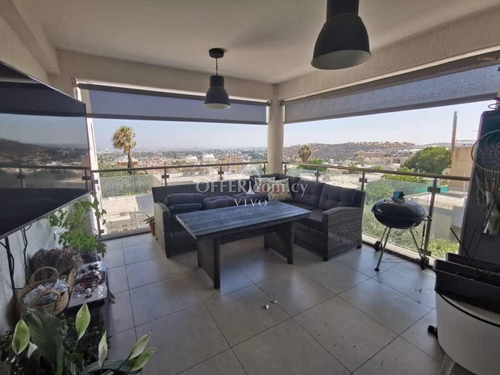 2 BEDROOM FULLY FURNISHED APARTMENT WITH UNOBSTRACTED CITY & SEA VIEWS - 1