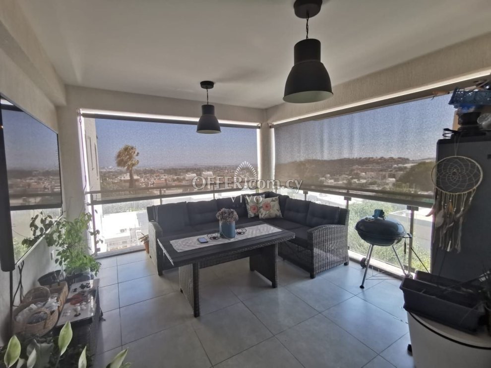 2 BEDROOM FULLY FURNISHED APARTMENT WITH UNOBSTRACTED CITY & SEA VIEWS - 11