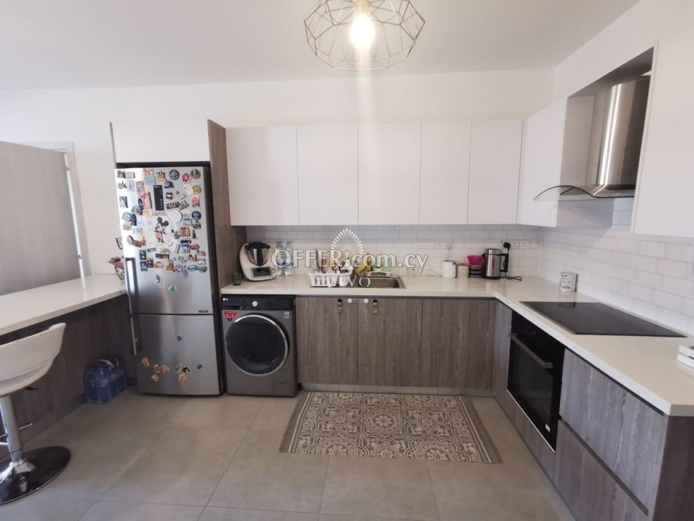 2 BEDROOM FULLY FURNISHED APARTMENT WITH UNOBSTRACTED CITY & SEA VIEWS - 6