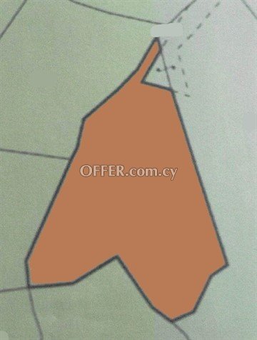 Large Piece Of Land Of 3972 Sq.M.  In Koili, Pafos