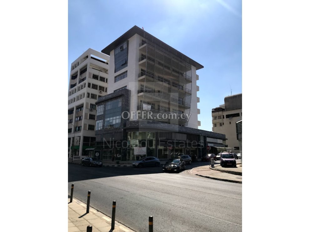 Whole floor office space in Nicosia s town center - 7