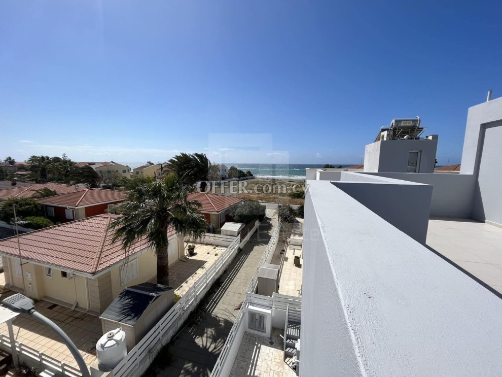 Four Bedroom Villa For Sale in Pervolia Larnaca - 5