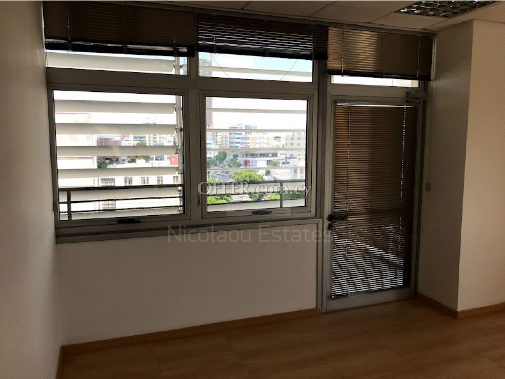 Whole floor office space in Nicosia s town center - 5