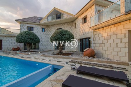 5 bedroom detached house furnished - 25