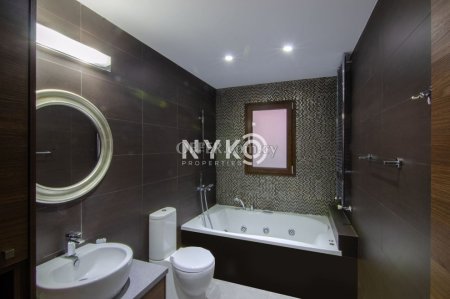 5 bedroom detached house furnished - 14