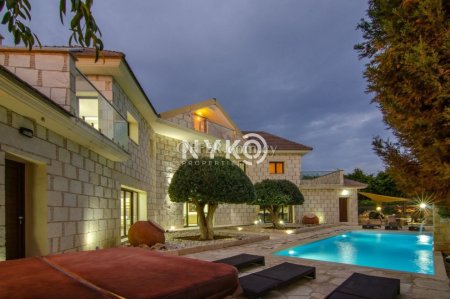 5 bedroom detached house furnished - 2