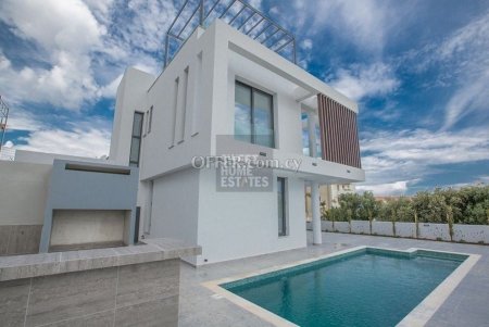 Modern Villa near the Beach