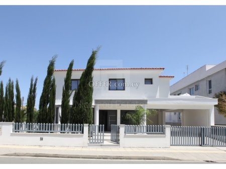 New luxury five bedroom villa in Latsia area near GSP Stadium