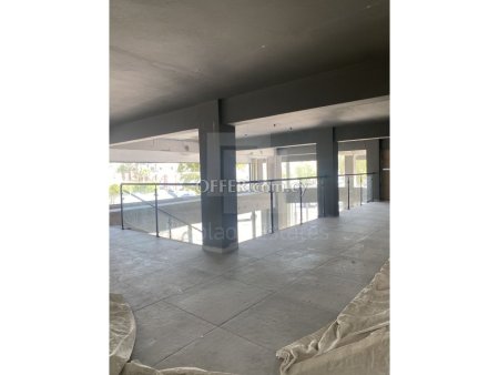 Large shop in Makarios avenue for rent.